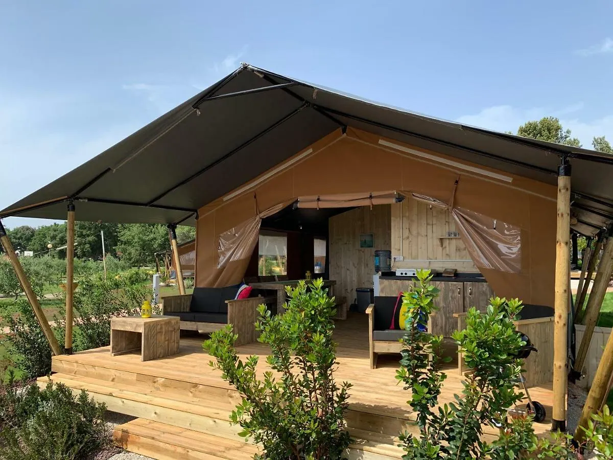 Easyatent Fkk Safari Tent Ulika Naturist - Clothes Free Poreč 3*,  Kroatien